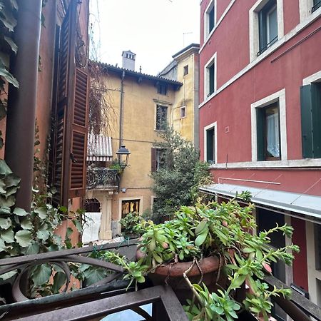 Residenza Della Samaritana Classici Verona Buitenkant foto